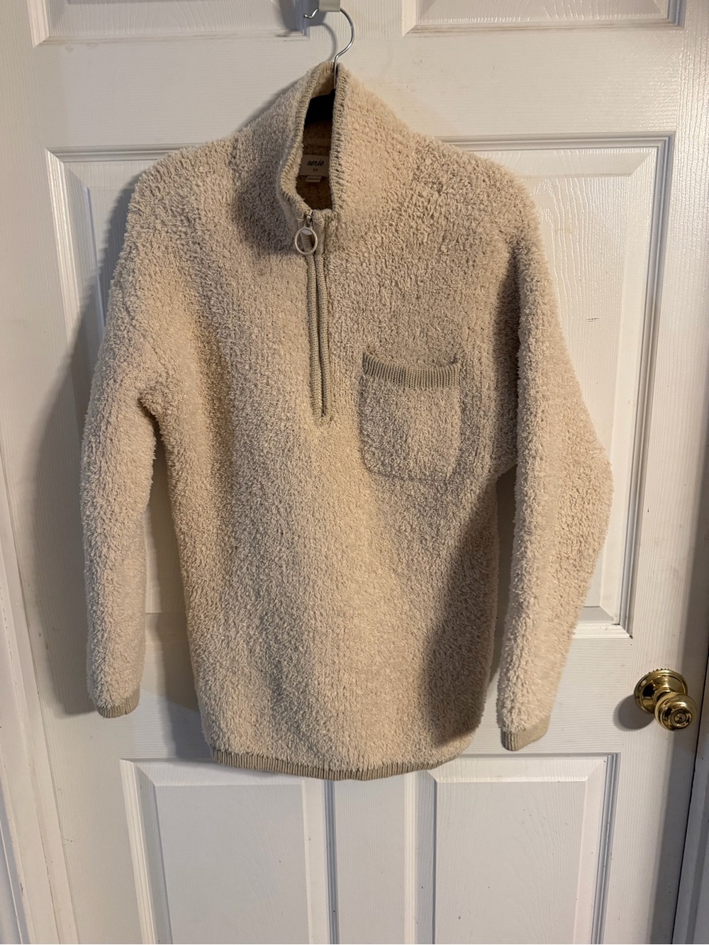 Aerie women’s Cream Sherpa Zip-Up Pullover